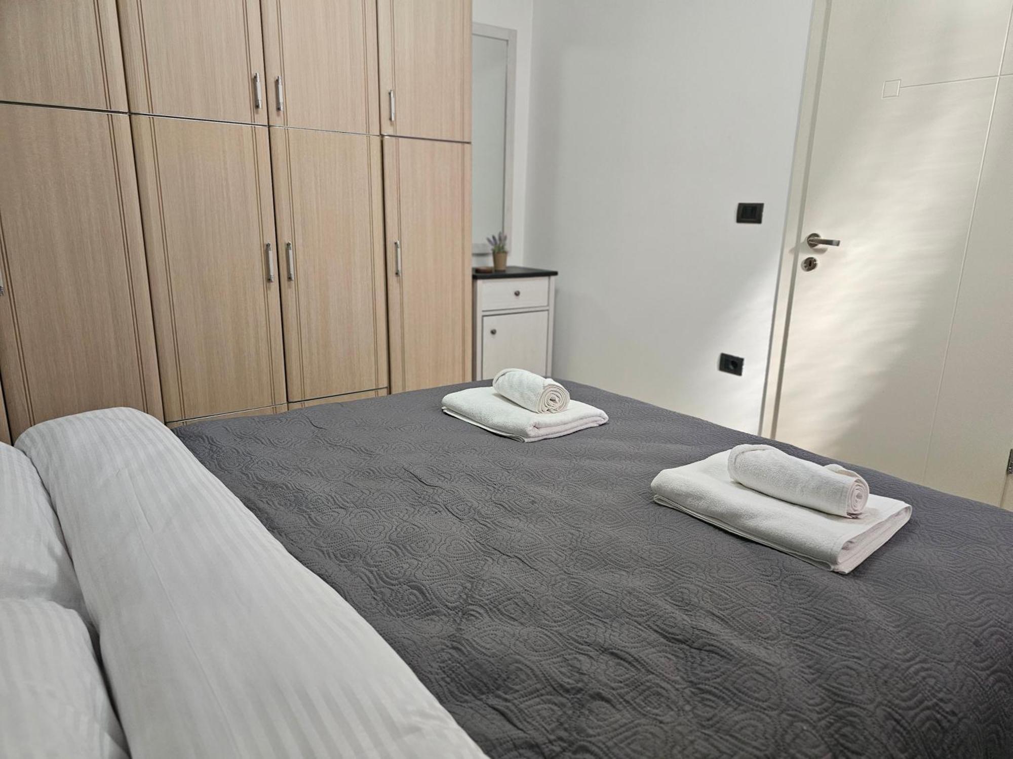 Wanderlust Tirana 2 Apartment Exterior photo
