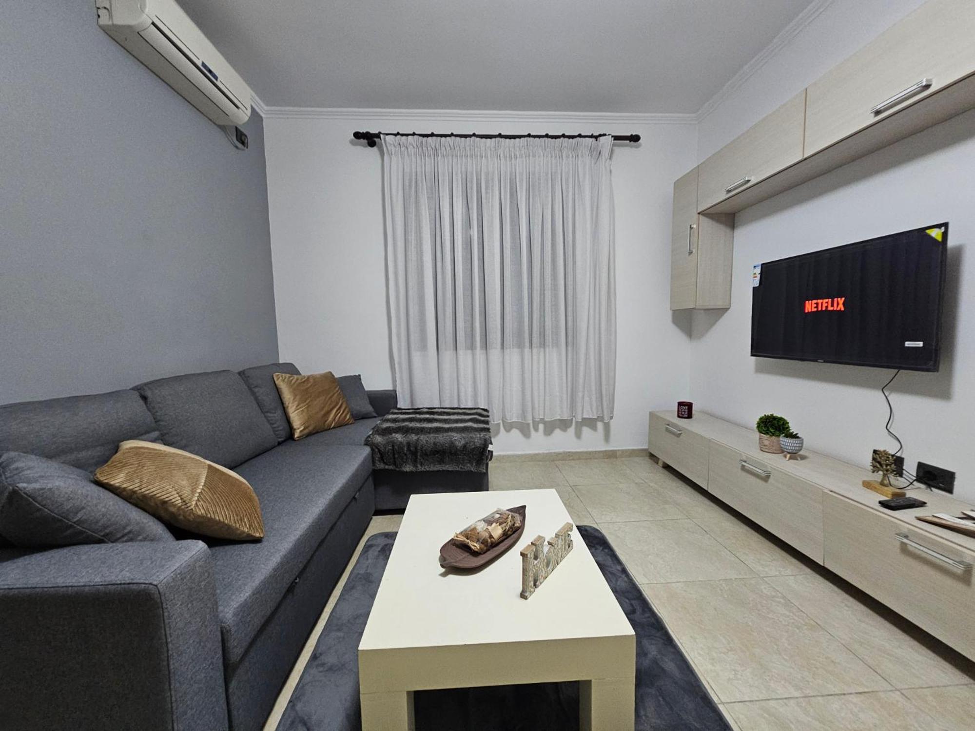 Wanderlust Tirana 2 Apartment Exterior photo